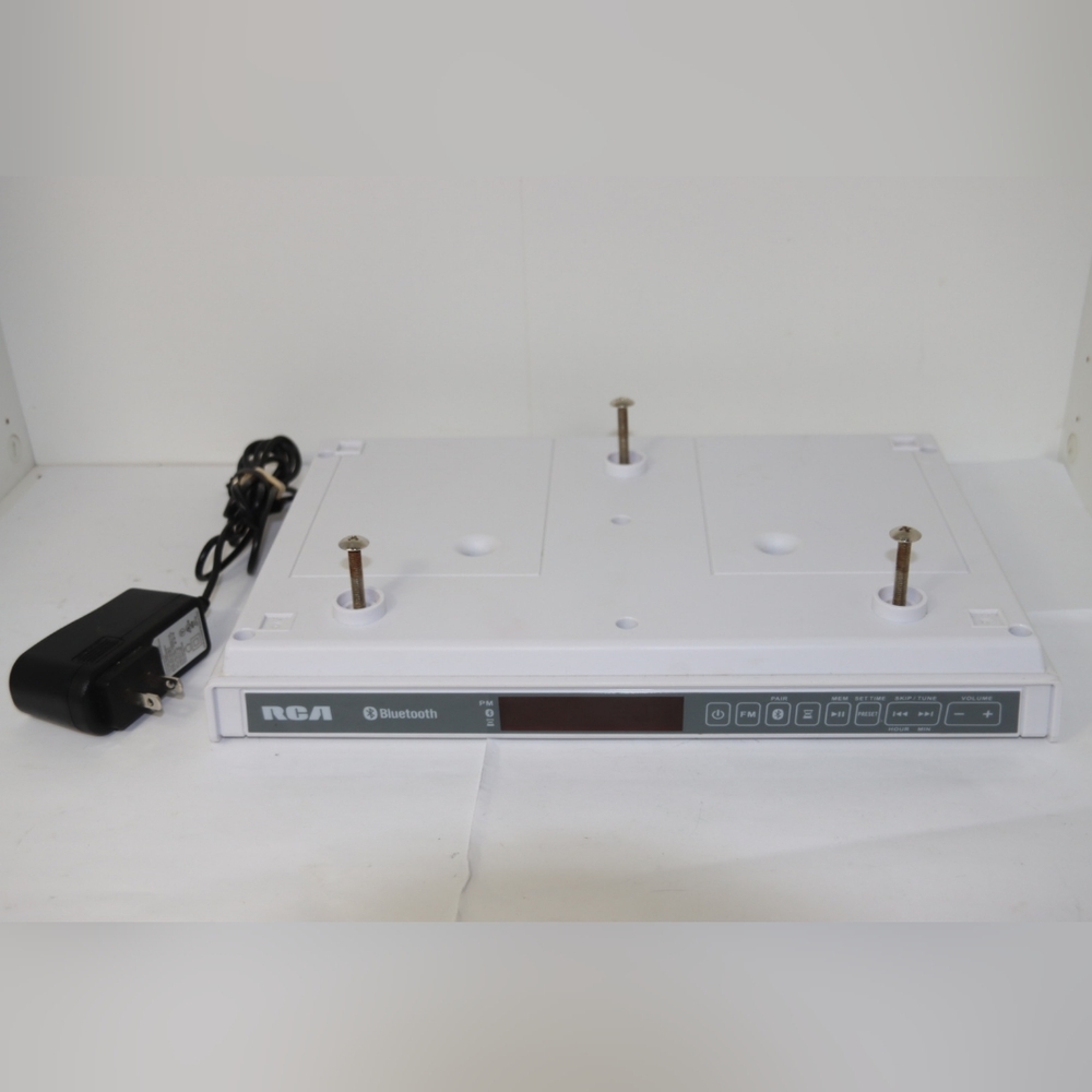 RCA Blue Tooth Under Counter Radio